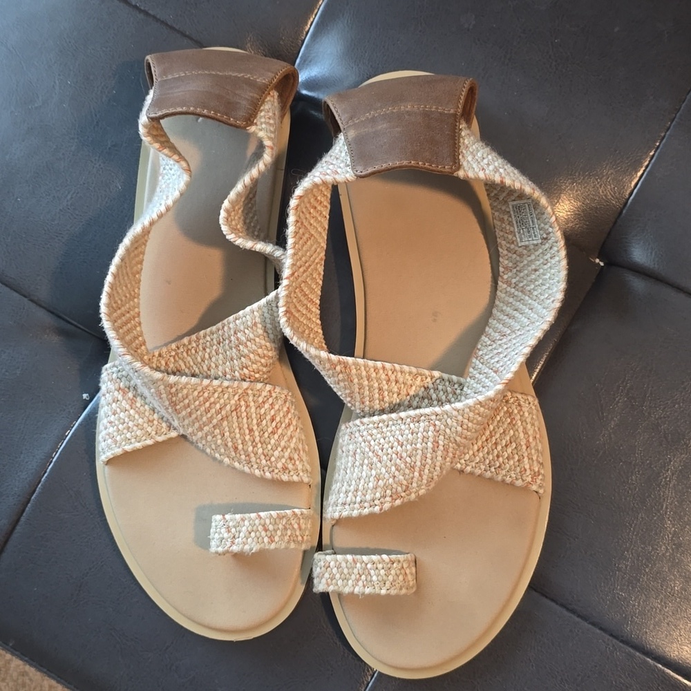 Woven tweed type upper sandals